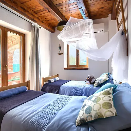 San Andrea - Ideal For Families, 8 Adults, 2 Children Up To 5 Years, 1 Children Up To 1 Years *