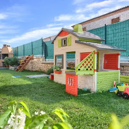 San Andrea - Ideal For Families, 8 Adults, 2 Children Up To 5 Years, 1 Children Up To 1 Years Svetvincenat