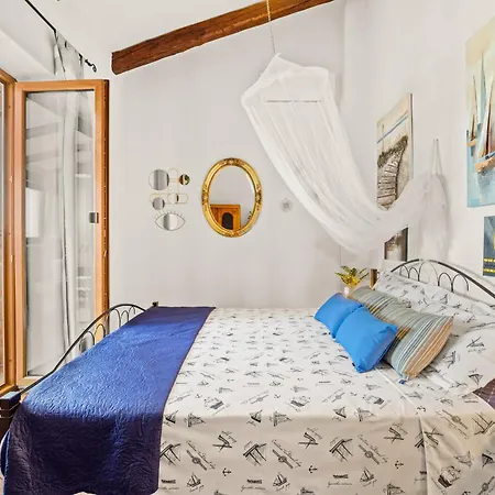 Villa San Andrea - Ideal For Families, 8 Adults, 2 Children Up To 5 Years, 1 Children Up To 1 Years *
