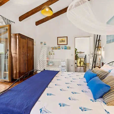 San Andrea - Ideal For Families, 8 Adults, 2 Children Up To 5 Years, 1 Children Up To 1 Years *