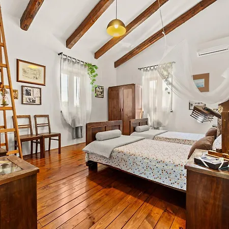 San Andrea - Ideal For Families, 8 Adults, 2 Children Up To 5 Years, 1 Children Up To 1 Years Villa