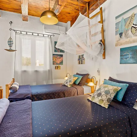 Villa San Andrea - Ideal For Families, 8 Adults, 2 Children Up To 5 Years, 1 Children Up To 1 Years