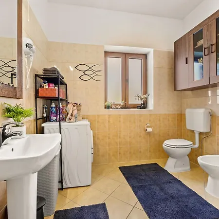 Villa San Andrea - Ideal For Families, 8 Adults, 2 Children Up To 5 Years, 1 Children Up To 1 Years Svetvincenat