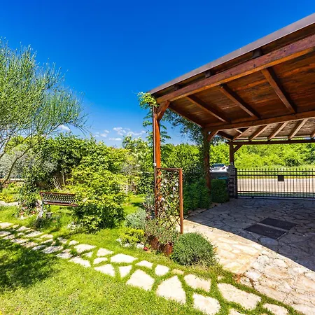 Villa San Andrea - Ideal For Families, 8 Adults, 2 Children Up To 5 Years, 1 Children Up To 1 Years