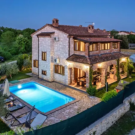 San Andrea - Ideal For Families, 8 Adults, 2 Children Up To 5 Years, 1 Children Up To 1 Years * Svetvincenat