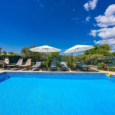 Villa San Andrea - Ideal For Families, 8 Adults, 2 Children Up To 5 Years, 1 Children Up To 1 Years