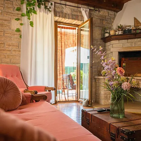 San Andrea - Ideal For Families, 8 Adults, 2 Children Up To 5 Years, 1 Children Up To 1 Years Villa Svetvinčenat